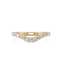 Crested Contour Diamond Band
