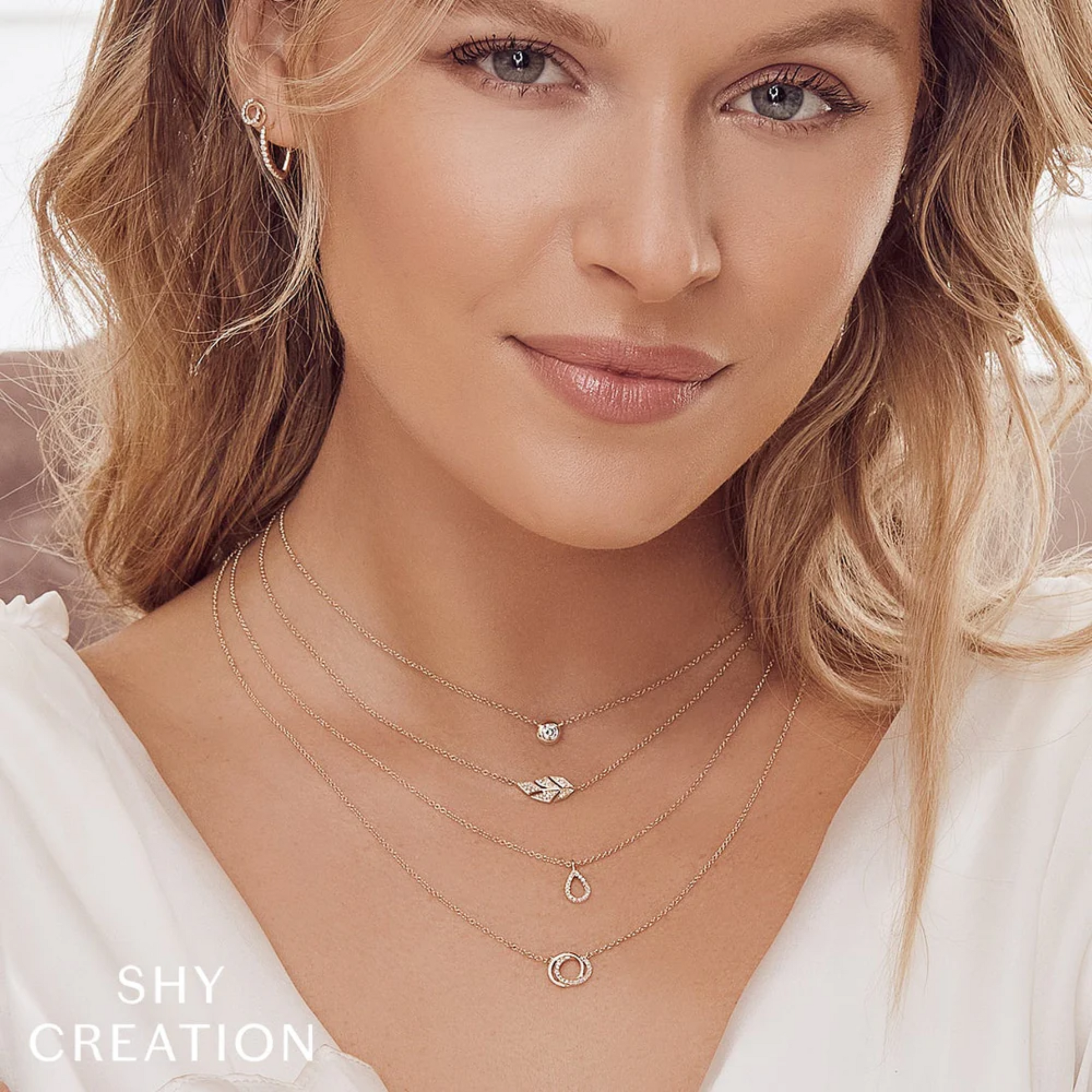 Shy Creation® Golden Driftleaf Pendant