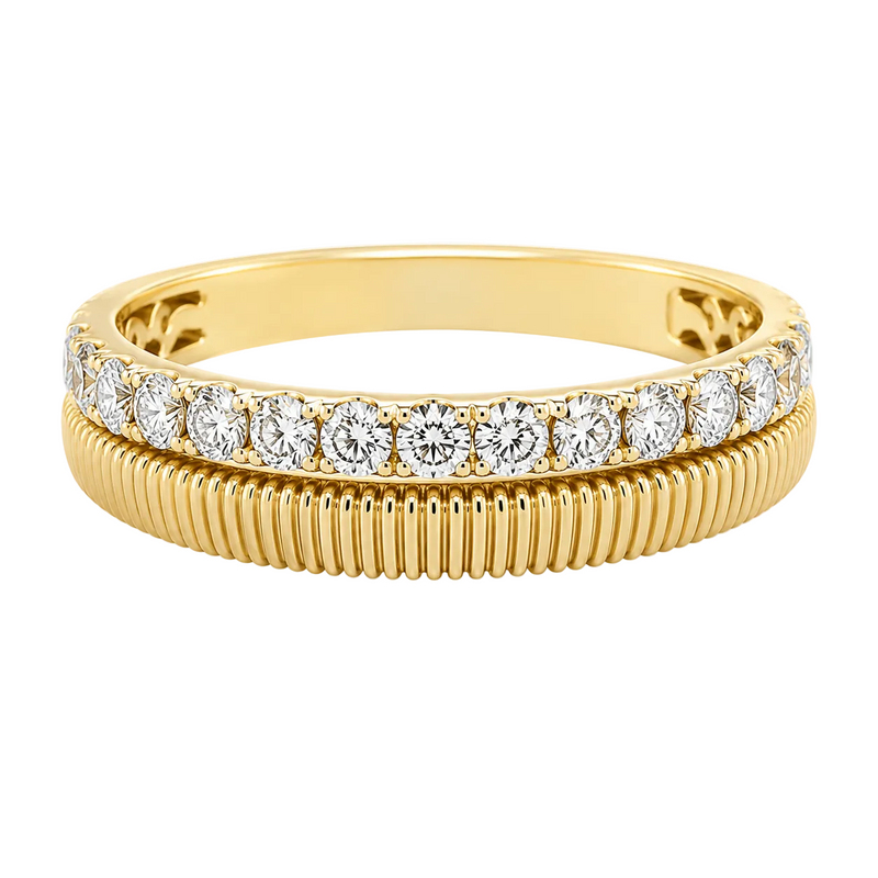 A row of round diamonds totaling 1/3 carat total weight sits alongside a polished ribbed design in 14K yellow gold. The split 5.1mm band brings together bright diamond sparkle and dimensional texture.