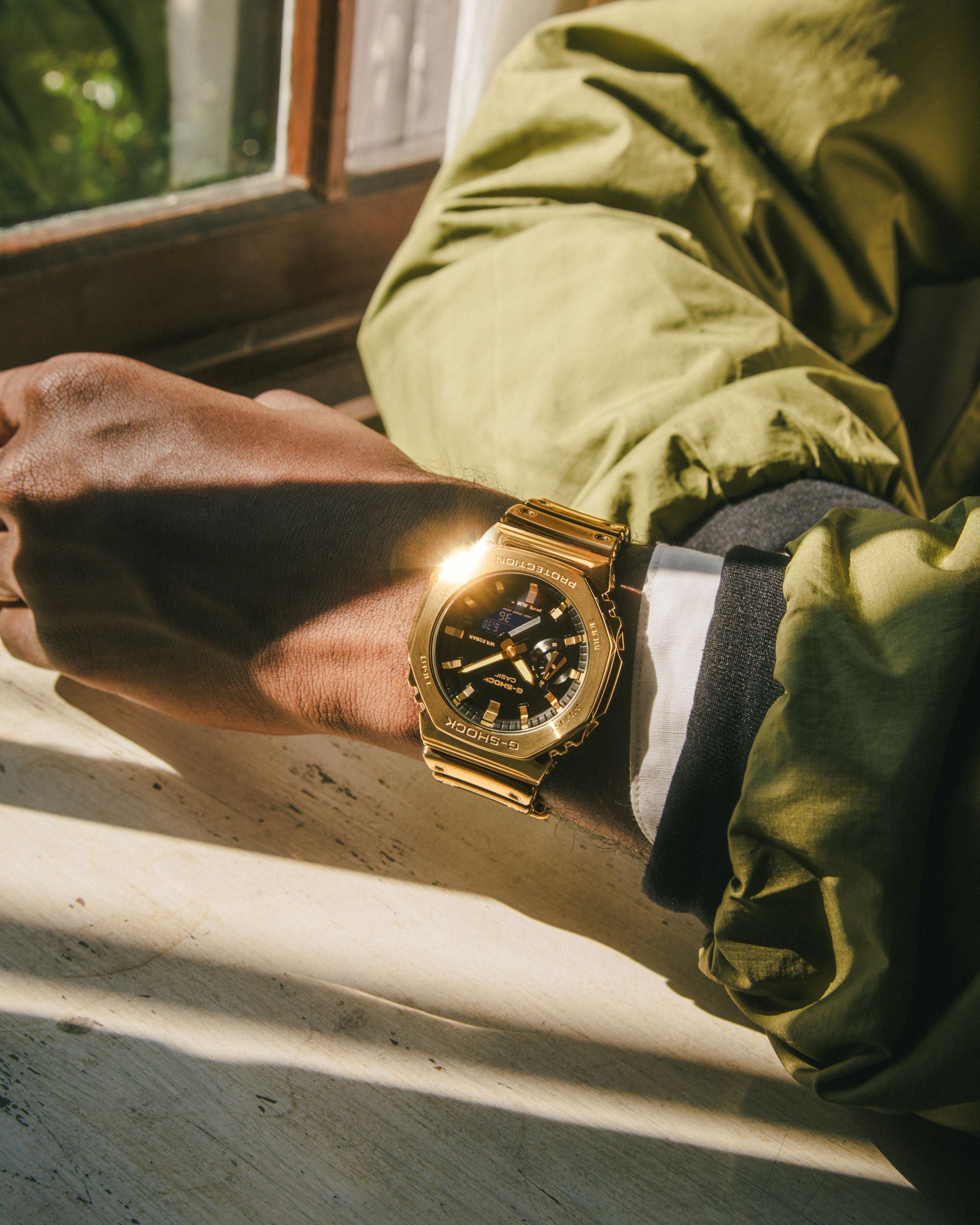 腕時計 g-steel ゴールド 立 洋様 G-SHOCK ゴールド ブラック 5638JA G